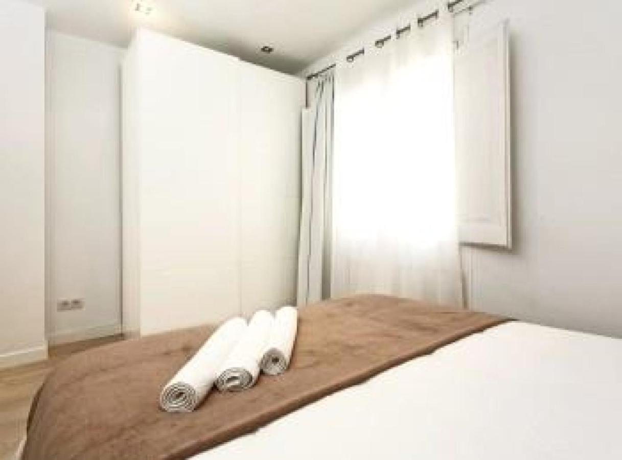 Miquel Angel - Apartments Next To Camp Nou Barcelona Luaran gambar