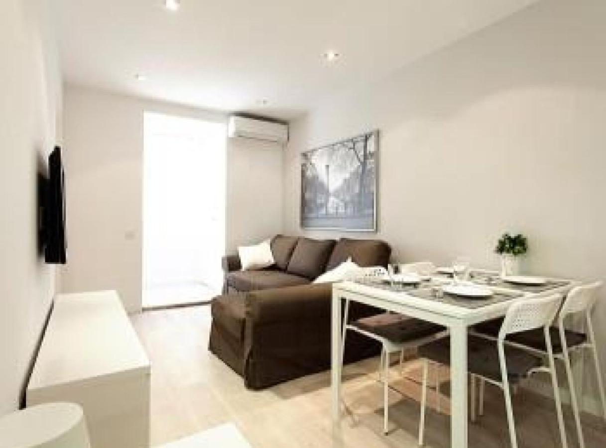 Miquel Angel - Apartments Next To Camp Nou Barcelona Luaran gambar